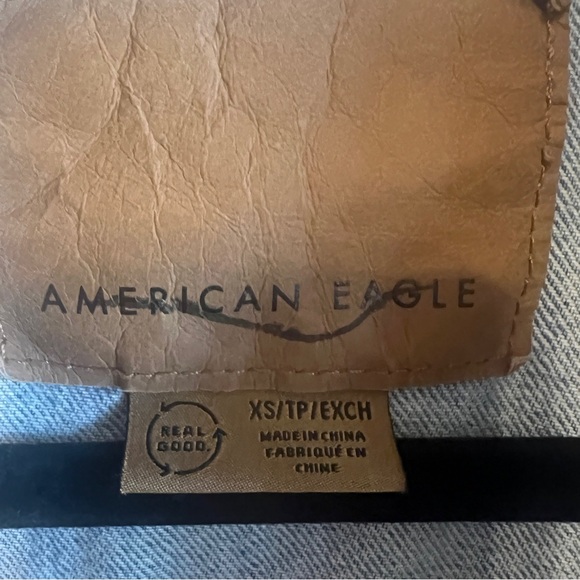 American Eagle Oversized Distressed Denim Jacket Light Wash Boyfriend Trucker - Picture 5 of 11